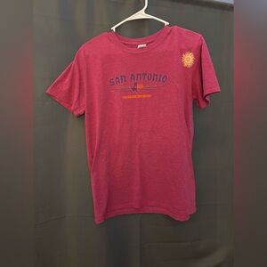 NEW Distressed Look Juniors San Antonio, TX Graphic T-Shirt Size Medium